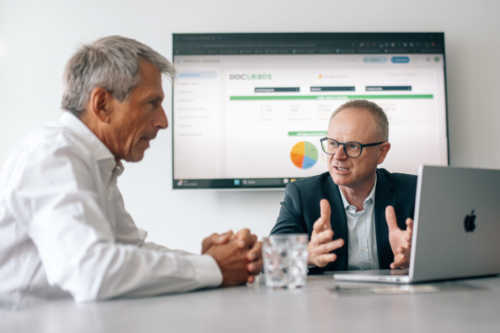 Markus Reif in einem Kundengespräch.