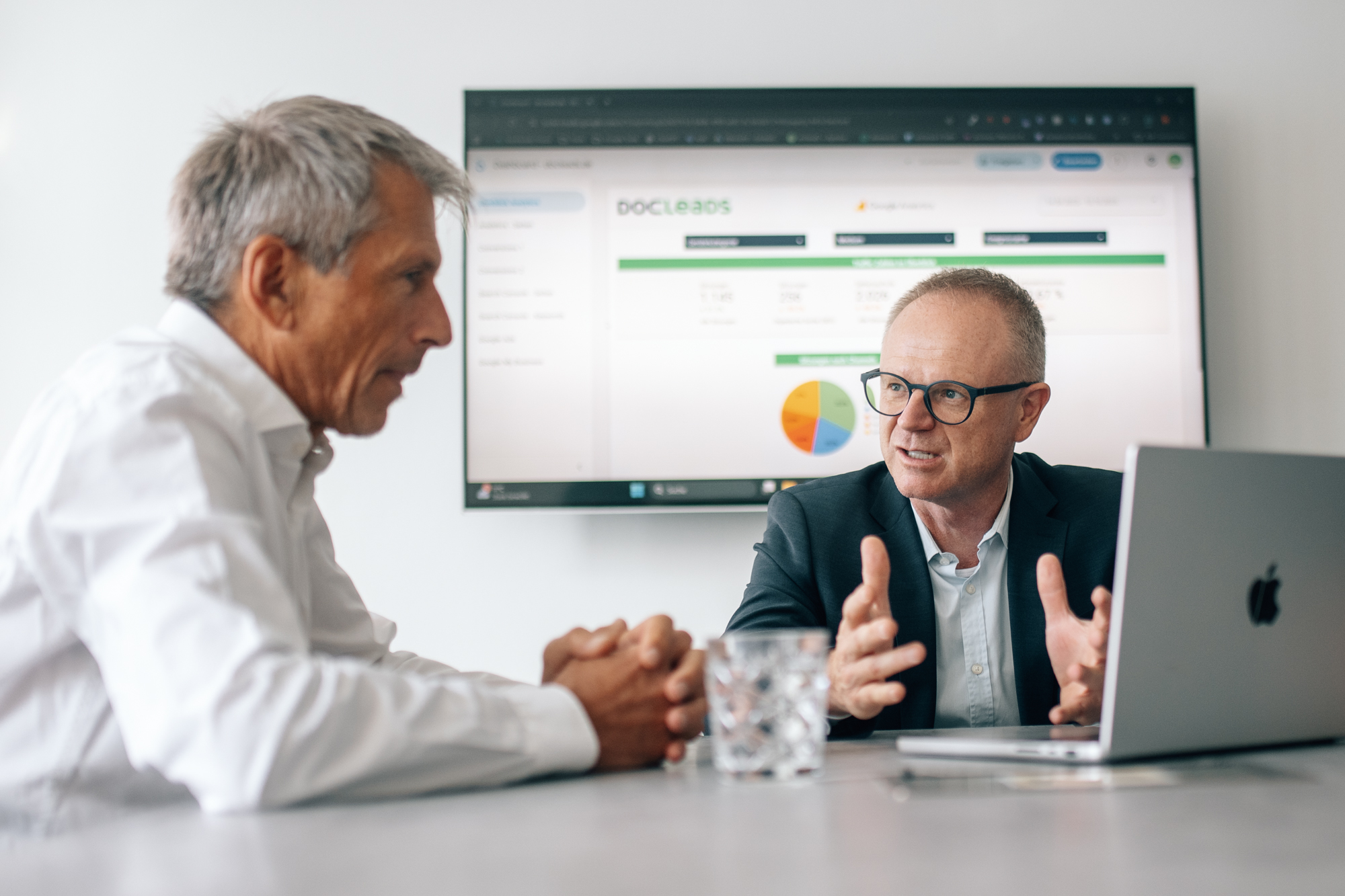 Markus Reif in einem Kundengespräch.