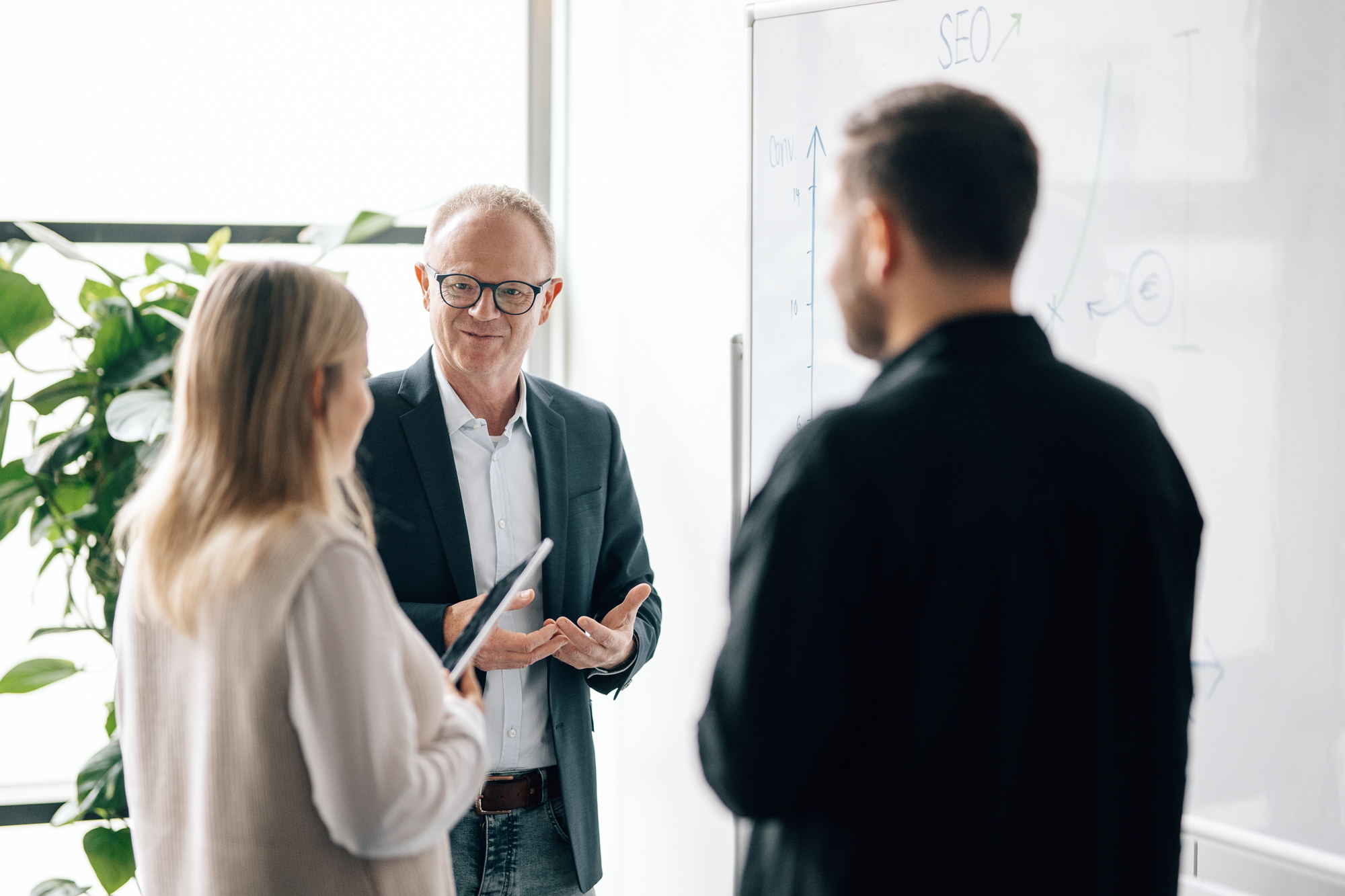 Ein Teamgespräch bei Docleads.